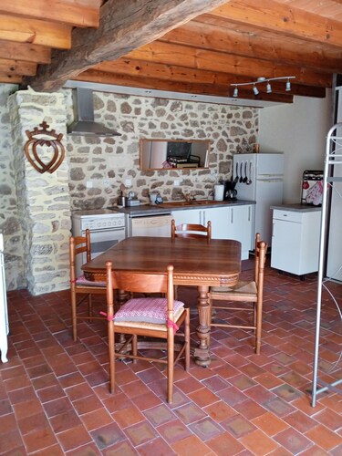 Converted barn in quiet country setting