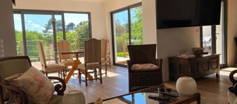 Quiet house 200m from Golf de St Sansom