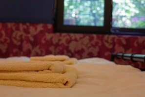 Studio | Kostenloses WLAN, Bettwäsche