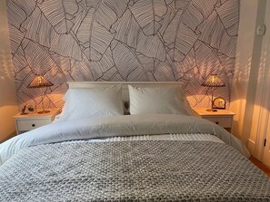 2 chambres, fer et planche à repasser, Wi-Fi gratuit, draps fournis