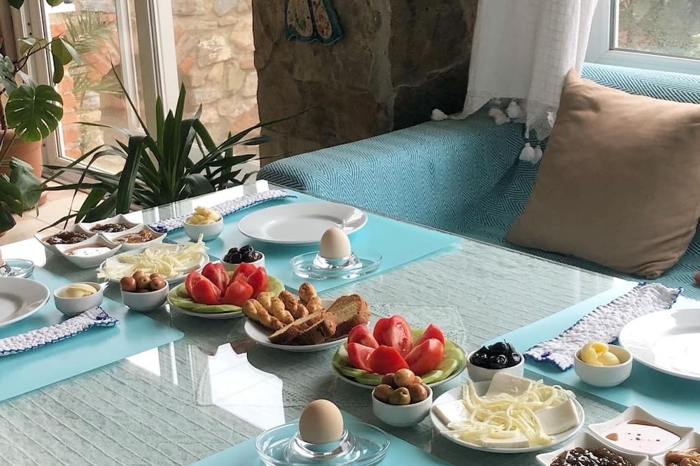 Nazar Hotel
