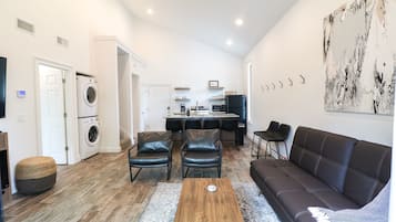 Smart TV, fireplace, books