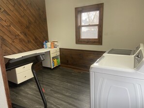 Interior - YOUR AMAZING 4 BEDRROMS GREAT PRICE (Willmar)