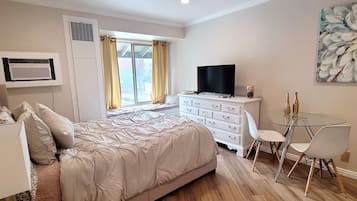 1 sovrum, strykjÀrn/strykbrÀda, gratis wi-fi och sÀngklÀder