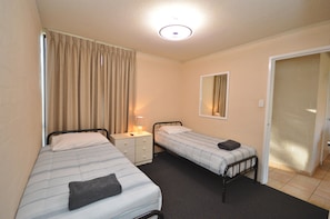 2 bedrooms, WiFi, bed sheets