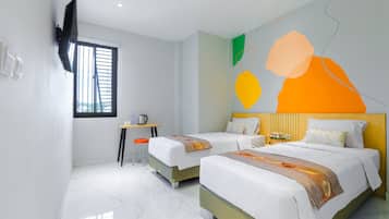 Deluxe Twin Room | Desk, soundproofing, free WiFi, bed sheets