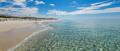 Una playa cerca