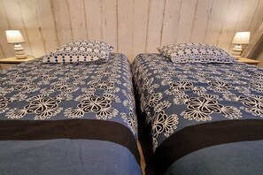 2 Schlafzimmer, Bügeleisen/Bügelbrett, kostenloses WLAN, Bettwäsche