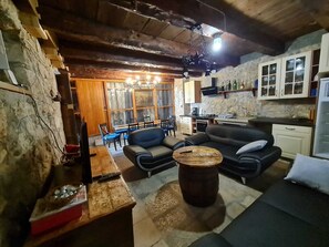 Smart-TV, Tischtennisplatte