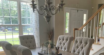 4BR home just 4mi to downtown Saratoga and Racecourse