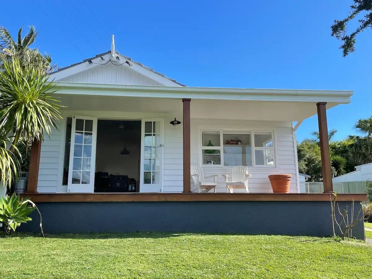 Bundeena Bungalow - idyllic beach shack