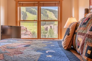 2 chambres, fer et planche à repasser, accès au Wi-Fi (inclus)