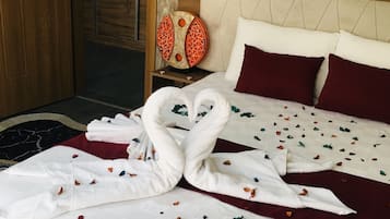 Suite | 1 bedroom, desk, blackout curtains, soundproofing