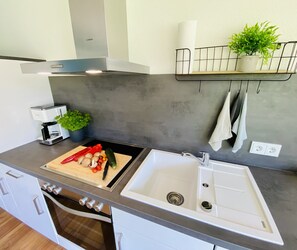 Fridge, microwave, oven, stovetop