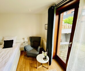 2 Schlafzimmer, Bügeleisen/Bügelbrett, Reisekinderbett, kostenloses WLAN