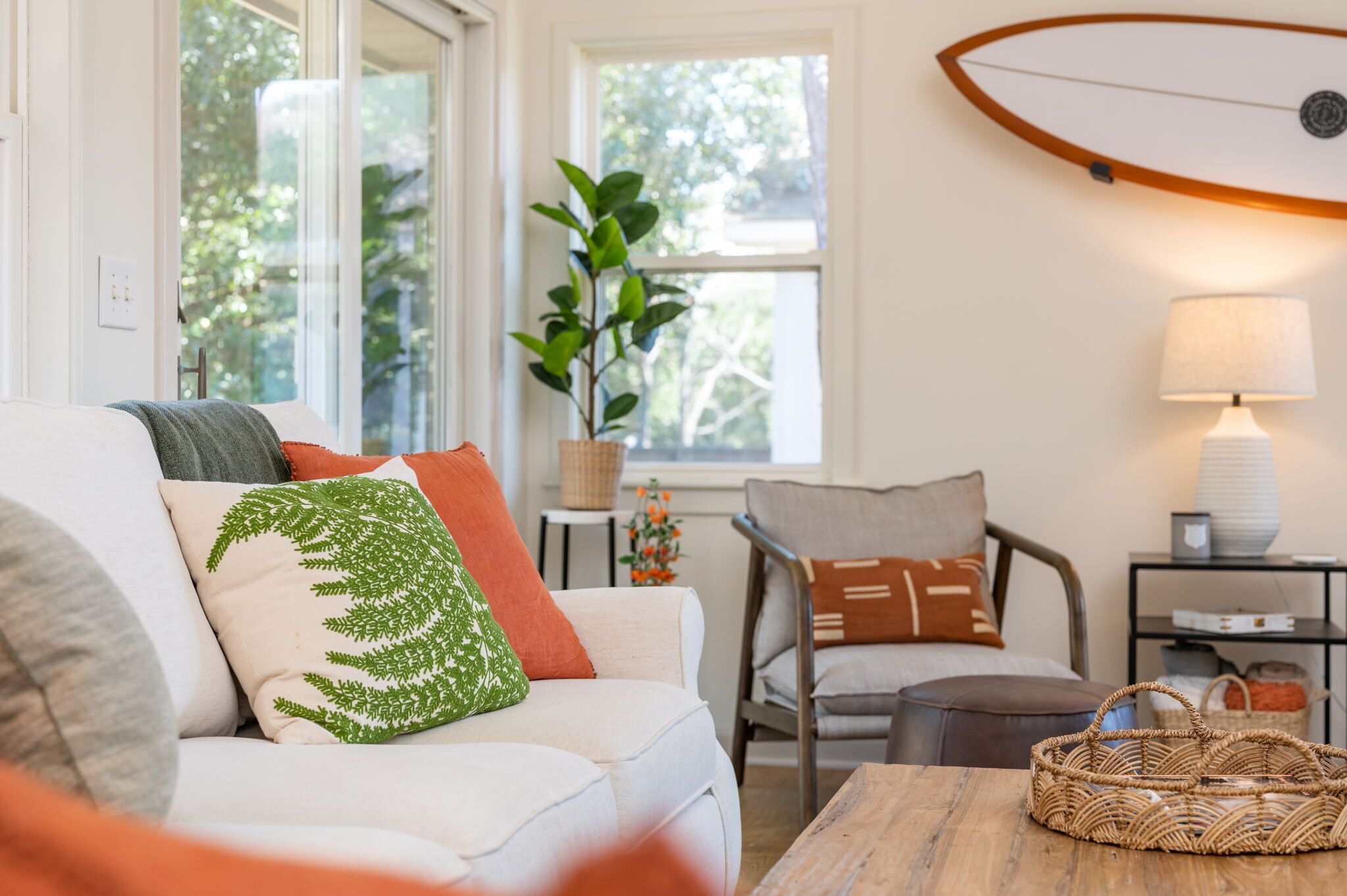 BEACH GETAWAY! Walk to beach, dining, and shops. Dog friendly with fenced yard.