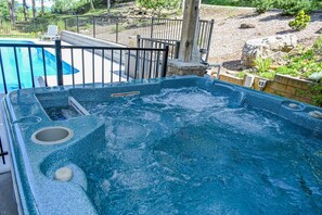 Bañera de hidromasaje exterior