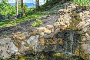 Property grounds - Barefoot in the Blue Ridge (Hayesville)