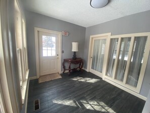 Interior -  3 HUGE BEDROOMS-SAVE COST (Willmar)