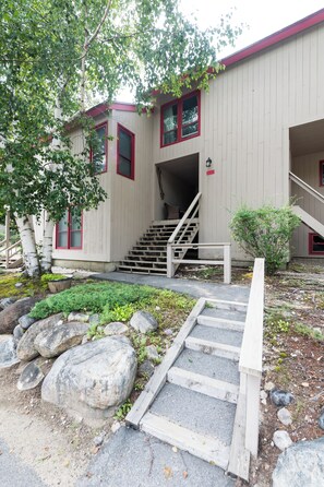 Exterior - Butler's Family Getaway -Loon Mountain/ Pemigewasset River 
 (Lincoln)