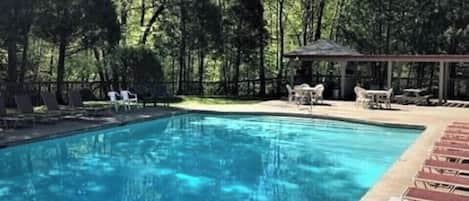 屋内プール、屋外プール