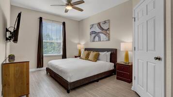 3 bedrooms, desk, iron/ironing board, travel crib