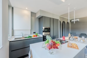 Fridge, microwave, oven, dishwasher