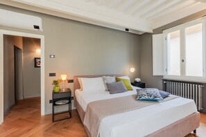 2 slaapkamers, een strijkplank/strijkijzer, gratis wifi