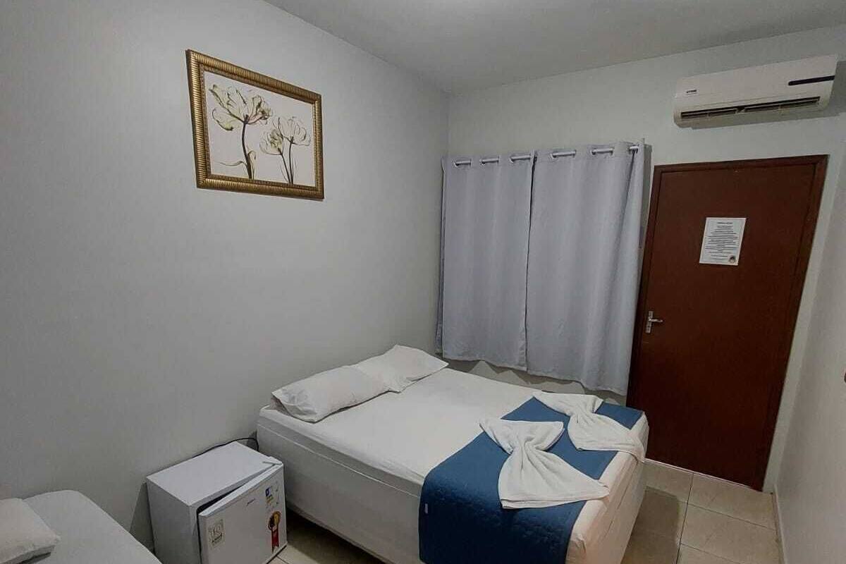 ميني بار وواي فاي مجانًا وملاءات أسرّة