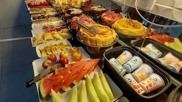 Free daily buffet breakfast