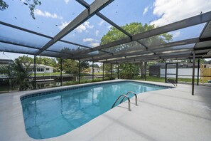 Outdoor pool, a heated pool