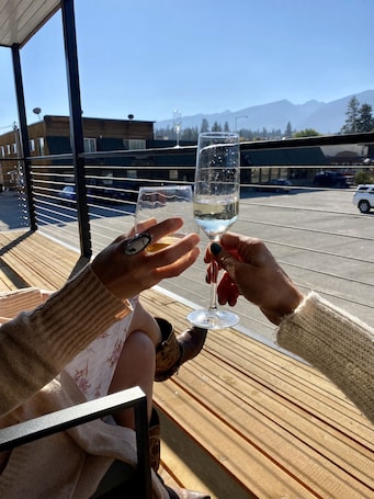Elite Suite, Multiple Beds, Balcony, Mountain View | Terrace/patio