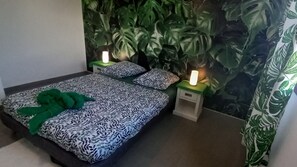 6 bedrooms, desk, iron/ironing board, free WiFi - Two semi-detached villas for a doubly pleasant stay (Saint-Louis)