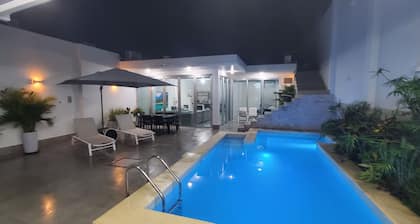 5 minutes to Playaman Beach! Romantic beach villa with pool/jacuzzi!