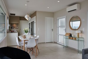 Dining - Villa La Petite Perle de Thau (Sète)