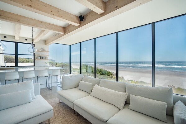 スマートテレビ、テレビゲーム、DVD プレーヤー、書庫