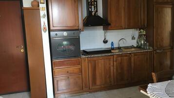 Apartment | Private kitchen | Fridge, oven, stovetop