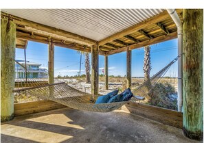 Terrace/patio - Kokomo Key at Navarre Beach - Private Pool (Navarre)