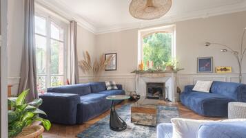 Design Double Room | Living area | Smart TV