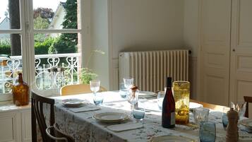 Dîner servi sur place