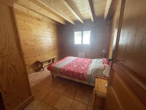 4 soverom, strykejern/-brett og wi-fi (inkludert)