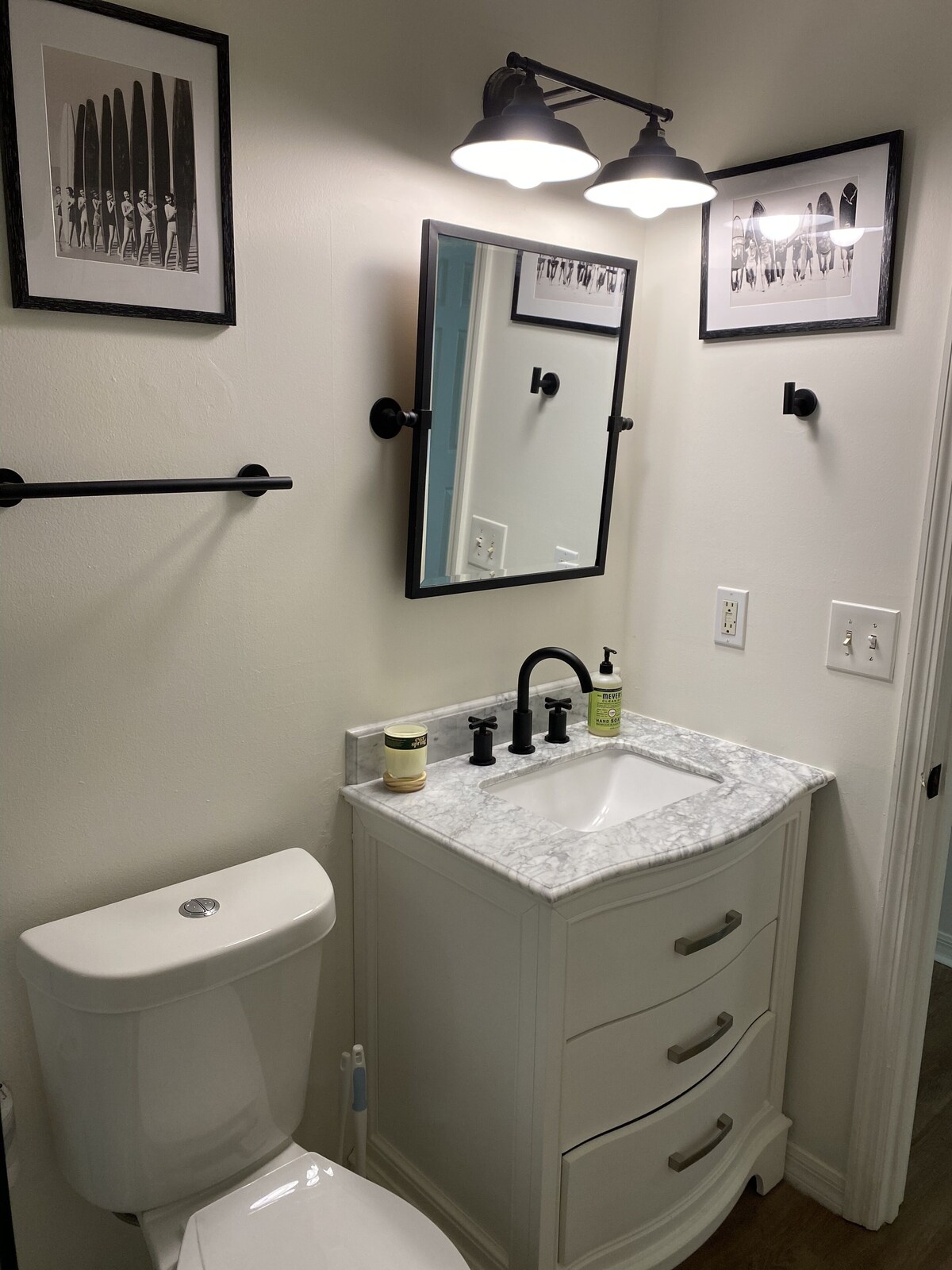 Photo 4 of Luxury Sunset, Marsh View, New Remodel, Easy Walk To Old Town #B