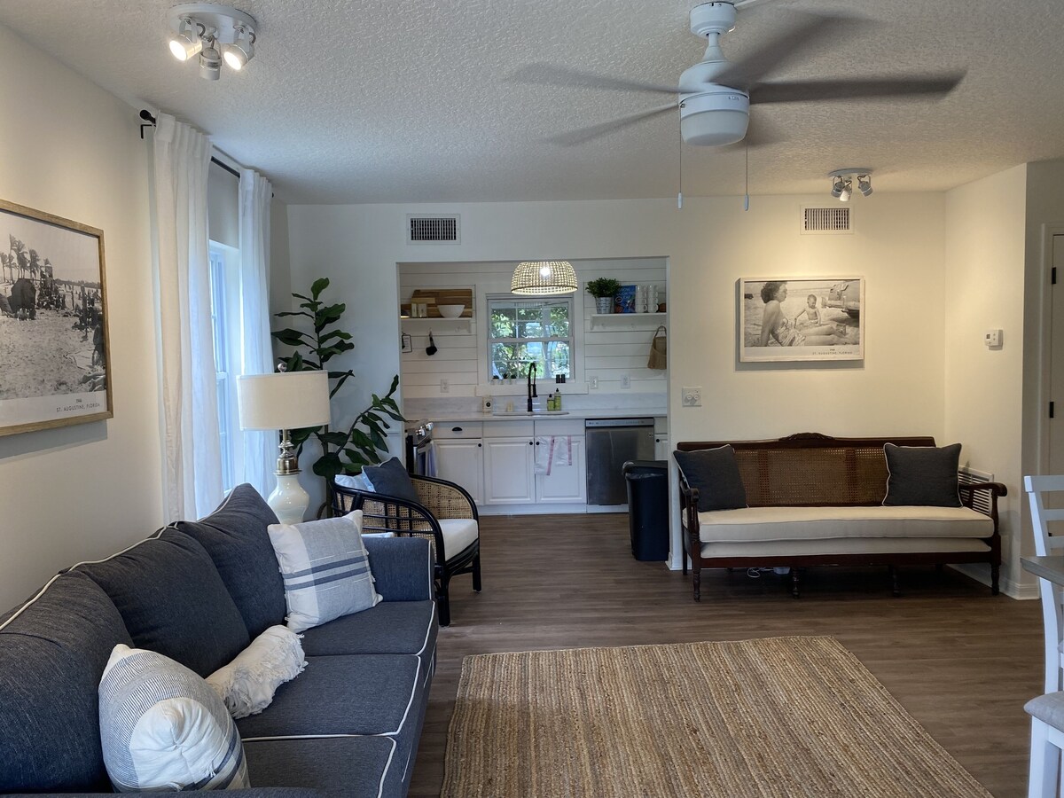 Photo 12 of Luxury Sunset, Marsh View, New Remodel, Easy Walk To Old Town #B