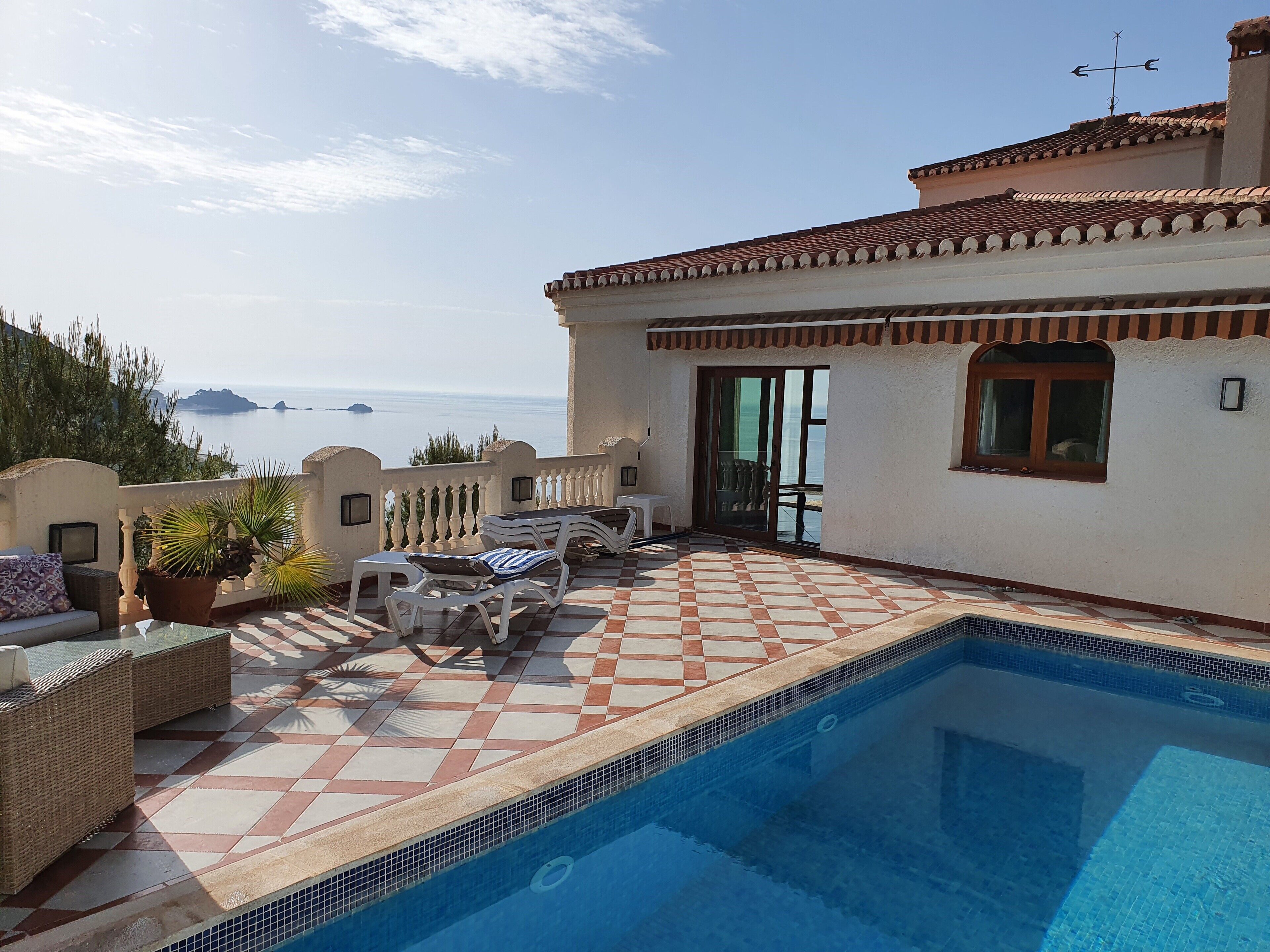 Piscine extérieure, piscine chauffée