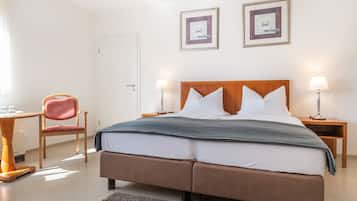 Basic-Doppelzimmer, 1 Queen-Bett, barrierefrei, Nichtraucher | Kostenloses WLAN, BettwÀsche