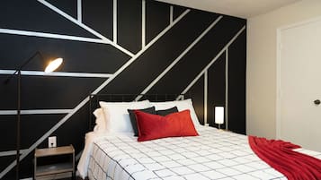 1 habitación, escritorio, tabla de planchar con plancha y wifi
