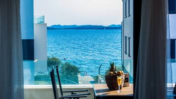 Design-Apartment, 2 Schlafzimmer, Terrasse, Meerblick | Ausblick vom Zimmer