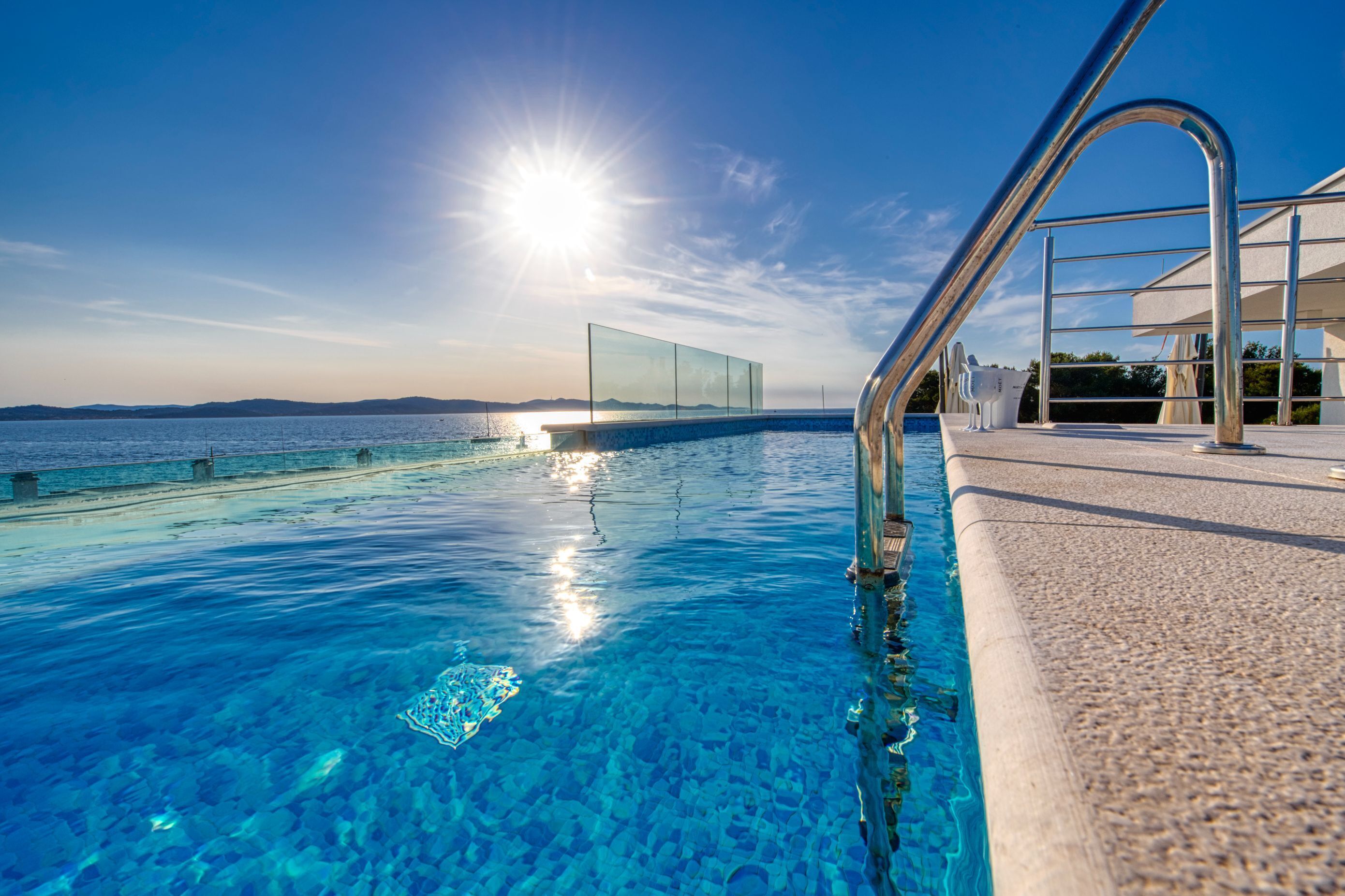 พาโนรามิกอพาร์ทเมนท์, 3 ห้องนอน, สระว่ายน้ำส่วนตัว, วิวทะเล | ลานระเบียง/นอกชาน