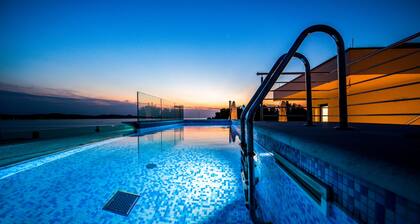 Crystal Holiday Residence