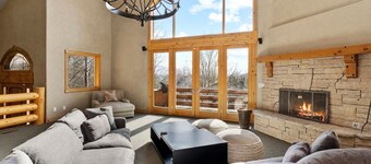 Luxury Midway Mountain Chalet-Nr Park City,Hot tub